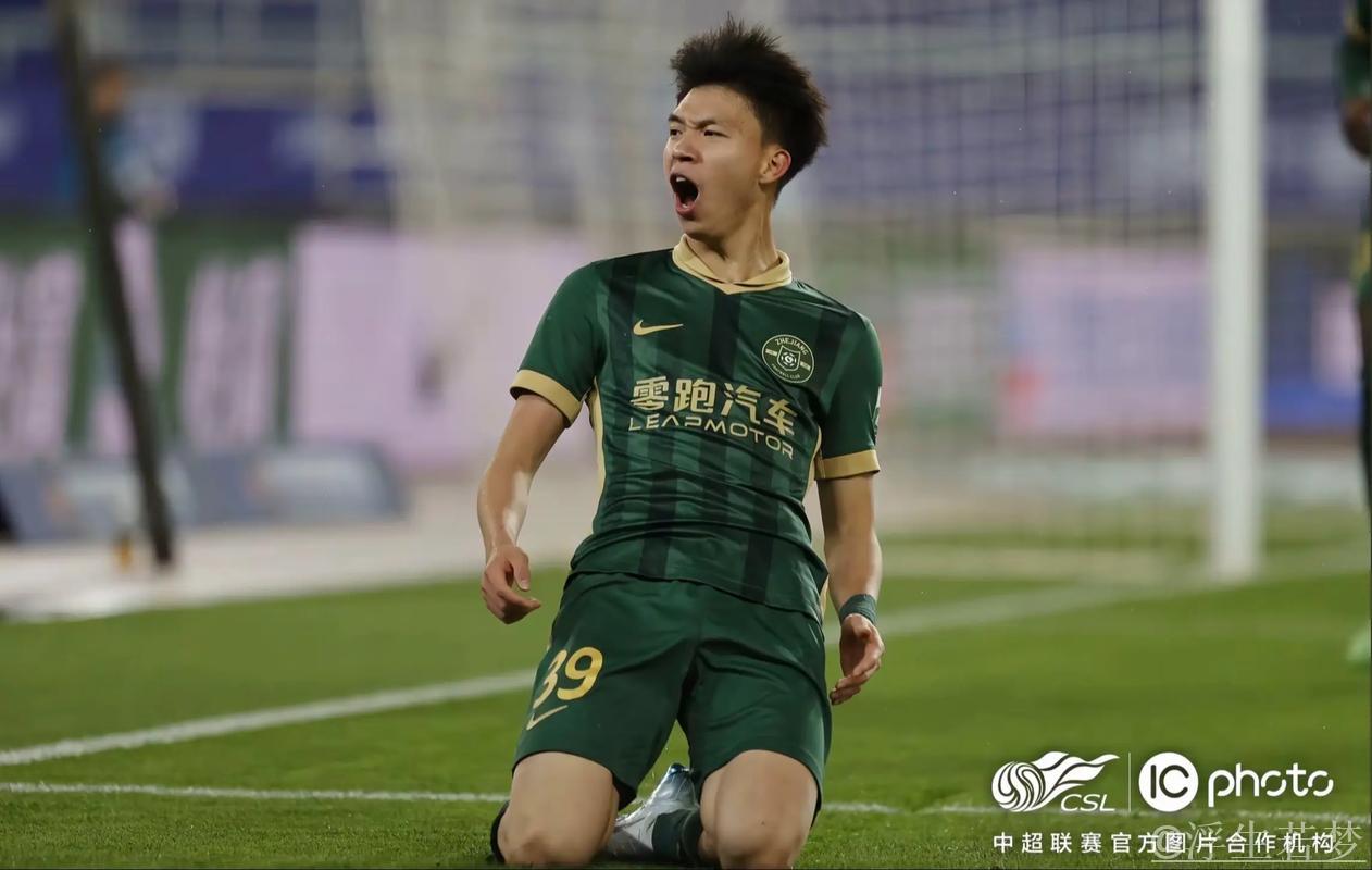 王钰栋：斩获最佳新人靠运气，未来留洋计划暂保密